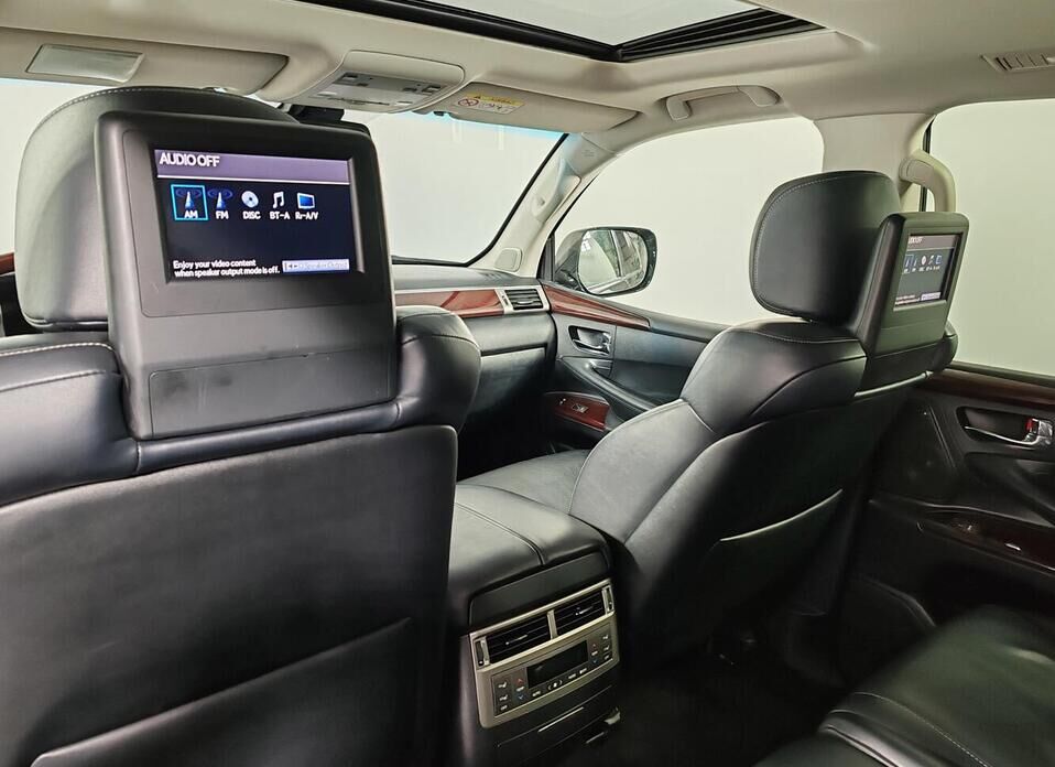 Lexus LX, III Рестайлинг 570 5.7 AT (367 л.с.) 4WD