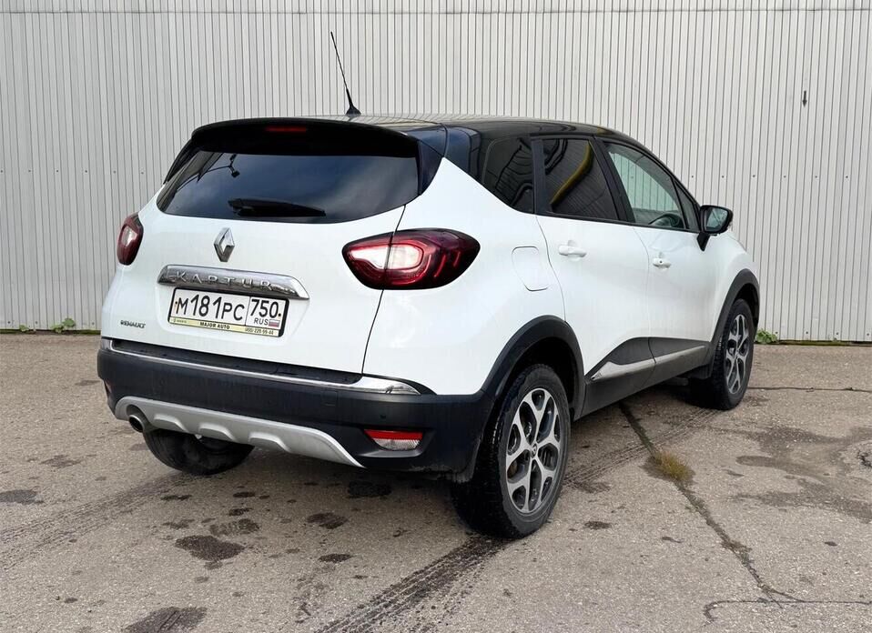 Renault Kaptur, I 1.6 CVT (114 л.с.)