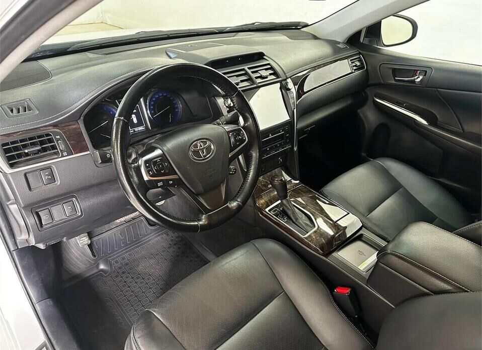 Toyota Camry, VII (XV50) Рестайлинг 2 2.5 AT (181 л.с.)