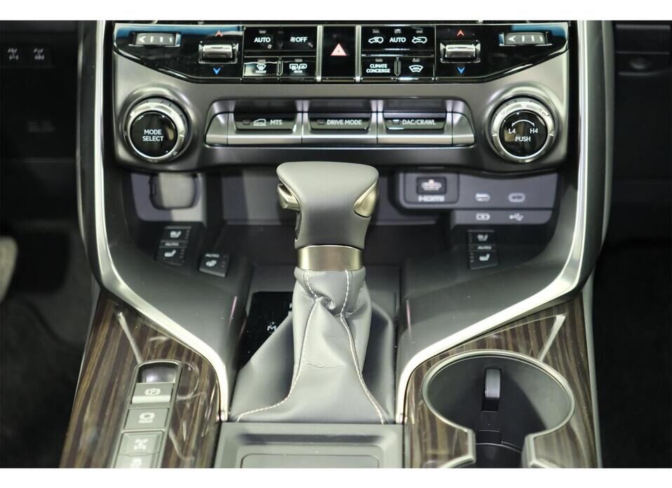 Lexus LX, IV 600 3.5 AT (415 л.с.) 4WD