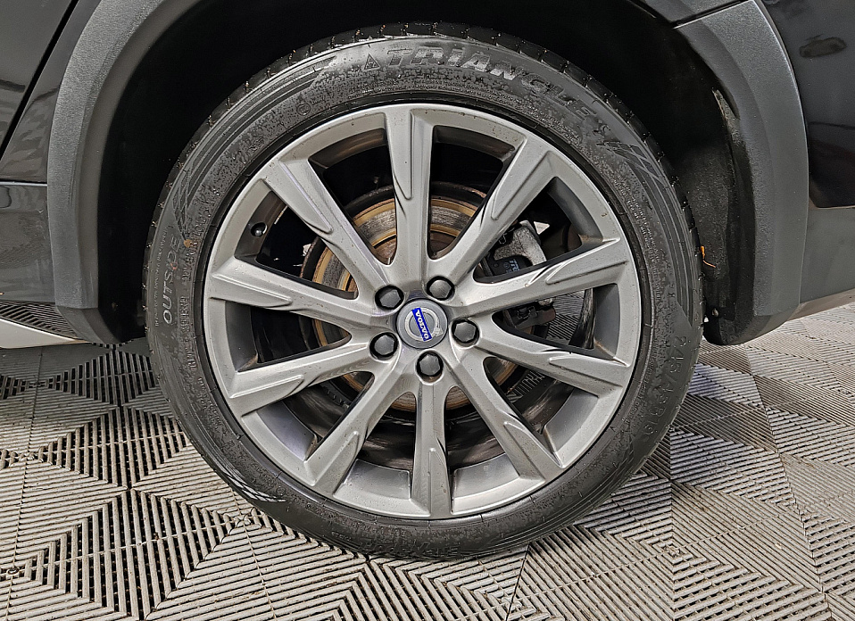 Volvo S60 Cross Country 2.0 AT (245 л.с.) 4WD