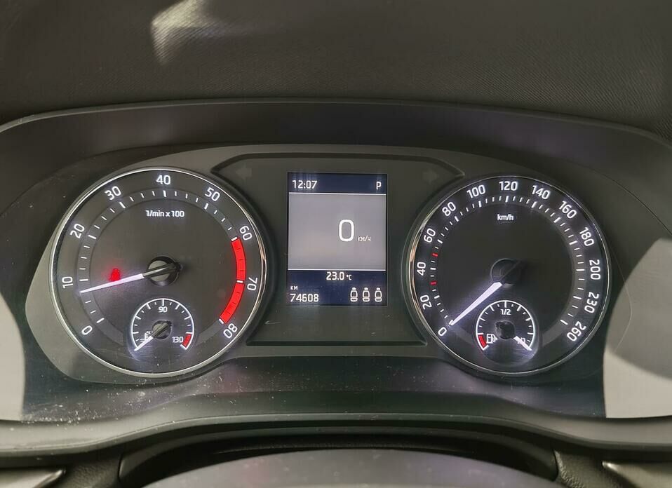 Skoda Octavia 1.4 AT (150 л.с.)