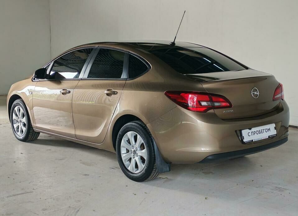 Opel Astra 1.6 MT (115 л.с.)