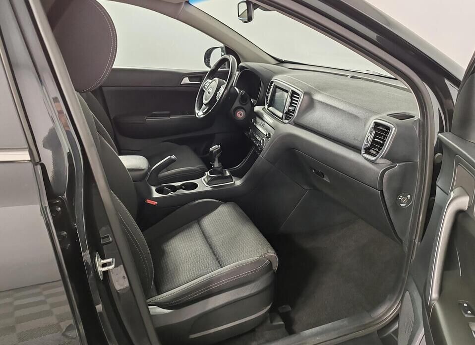 Kia Sportage, IV 2.0 MT (150 л.с.) 4WD