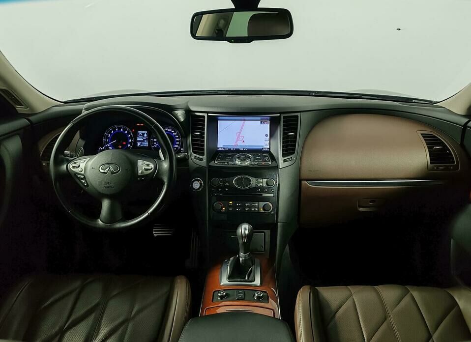 Infiniti FX FX37 3.7 AT (333 л.с.) 4WD