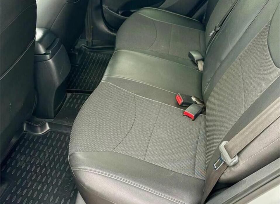 Hyundai Elantra, V (MD) Рестайлинг 1.8 AT (150 л.с.)