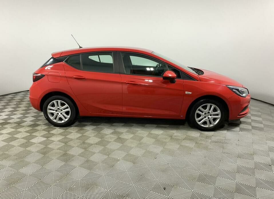 Opel Astra 1.0 MT (105 л.с.)