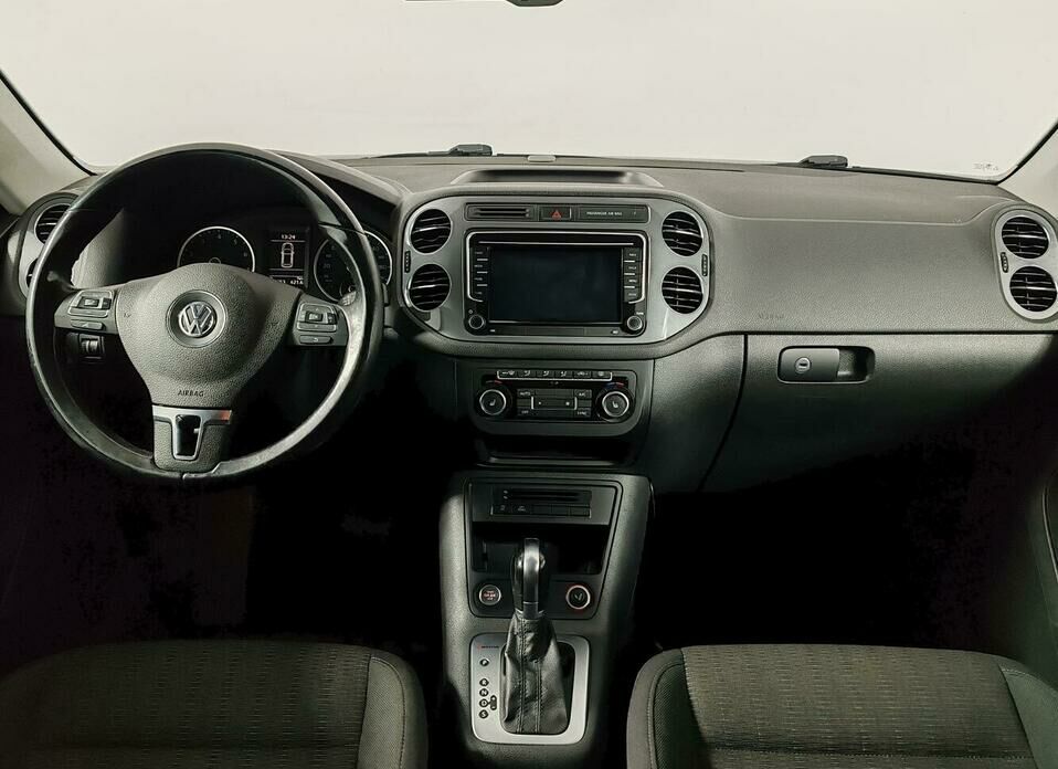 Volkswagen Tiguan 2.0 AT (170 л.с.) 4WD