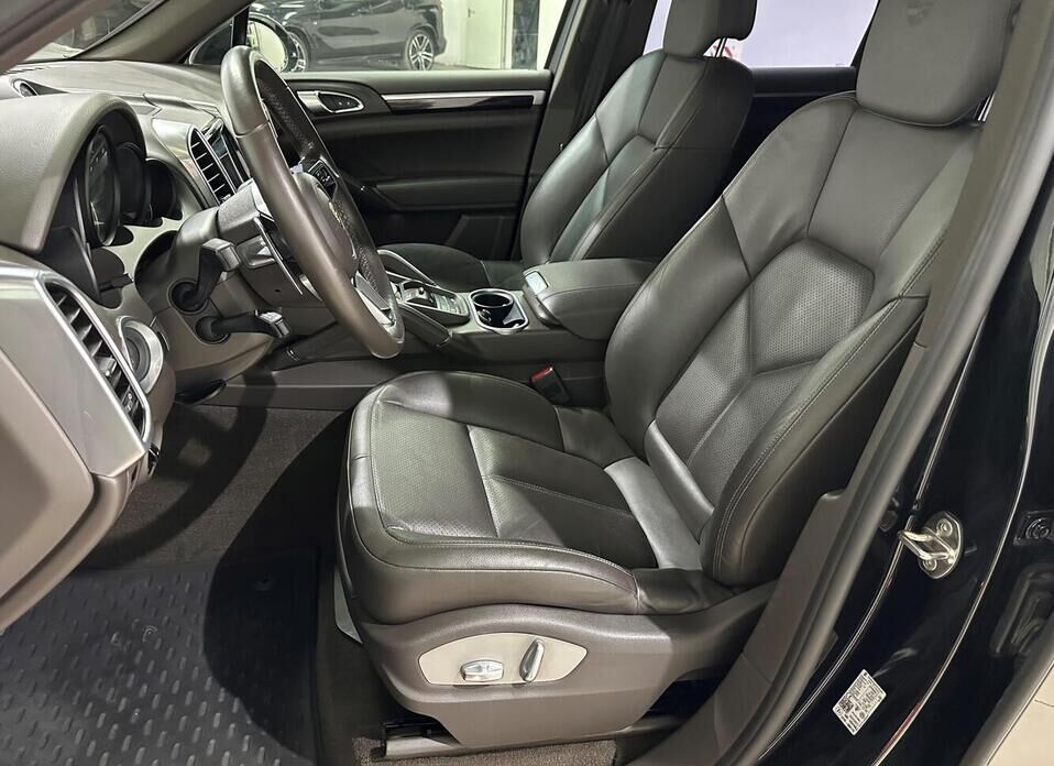 Porsche Cayenne Diesel 3.0d AT (245 л.с.) 4WD