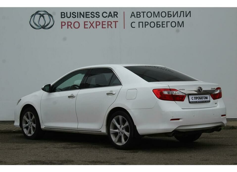 Toyota Camry 3.5 AT (249 л.с.)