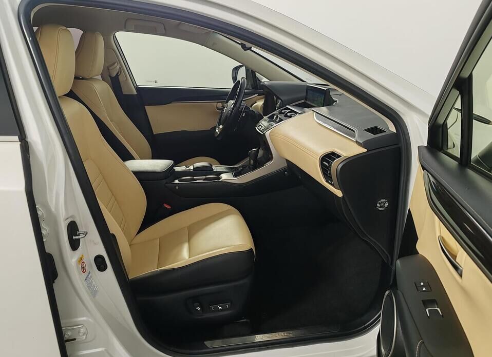Lexus NX, I Рестайлинг 200 2.0 CVT (150 л.с.) 4WD