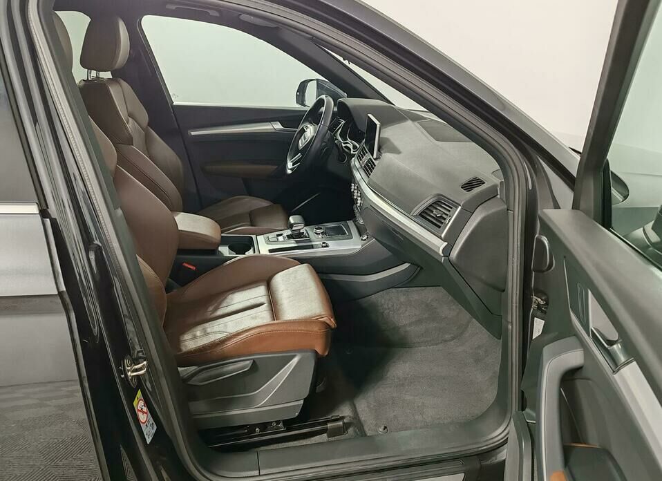 Audi Q5 2.0d AMT (163 л.с.) 4WD