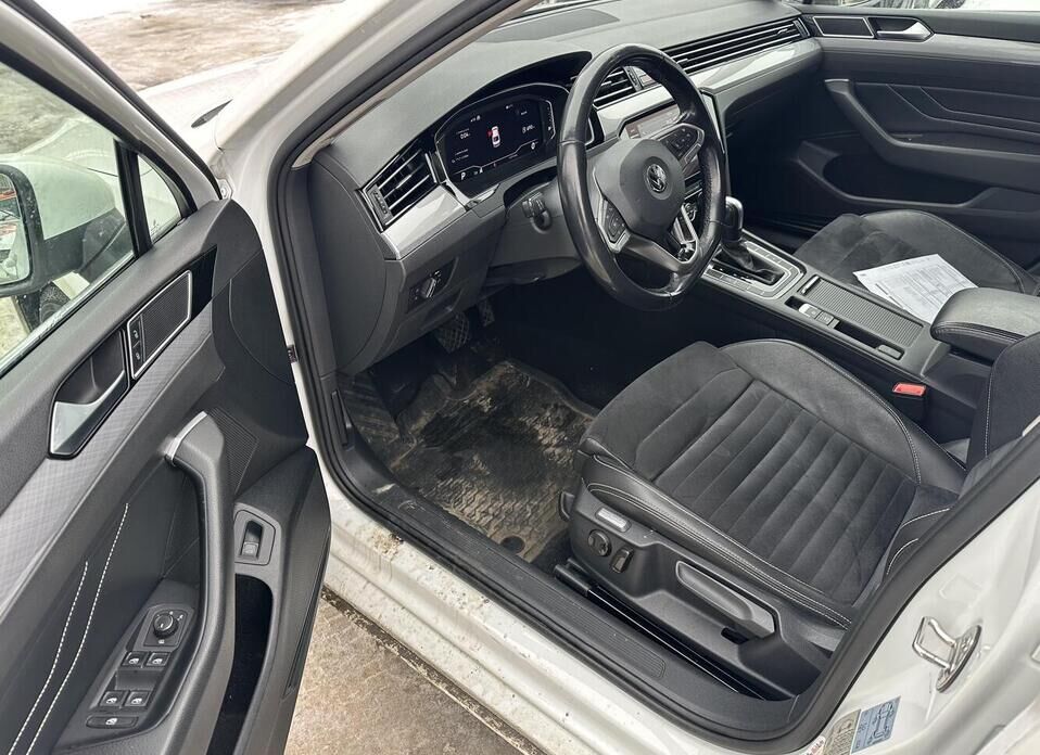 Volkswagen Passat, B8 Рестайлинг 1.4 AMT (150 л.с.)