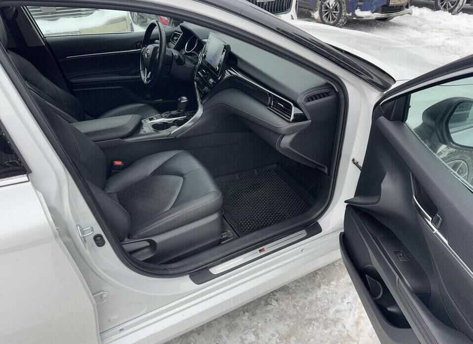 Toyota Camry, VIII (XV70) Рестайлинг 2.5 AT (200 л.с.)