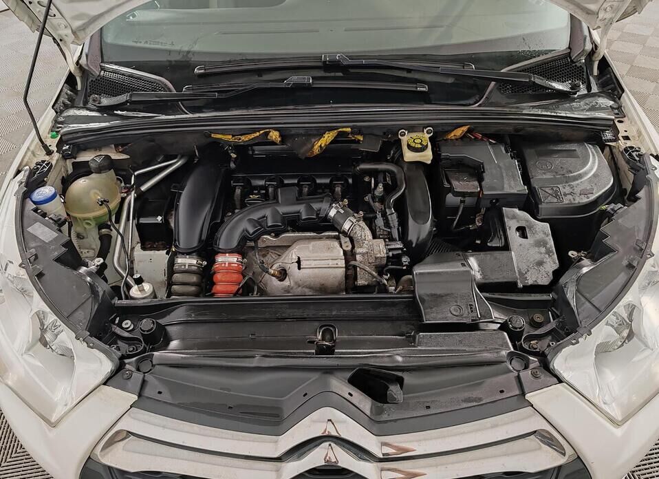 Citroen DS4 1.6 AT (150 л.с.)