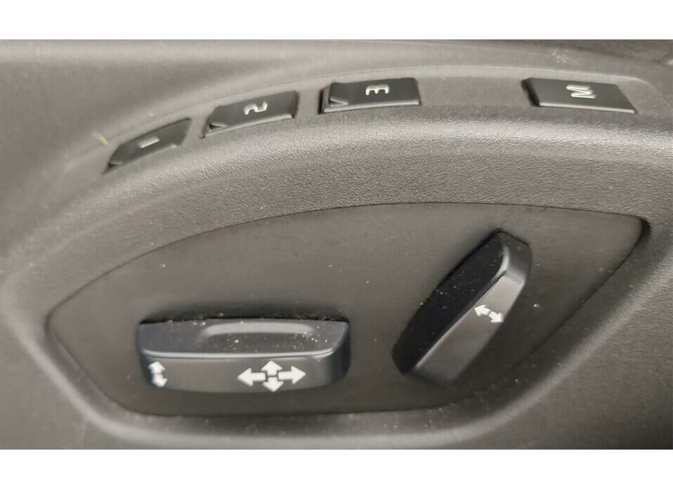 Volvo XC60 2.4d AT (215 л.с.) 4WD