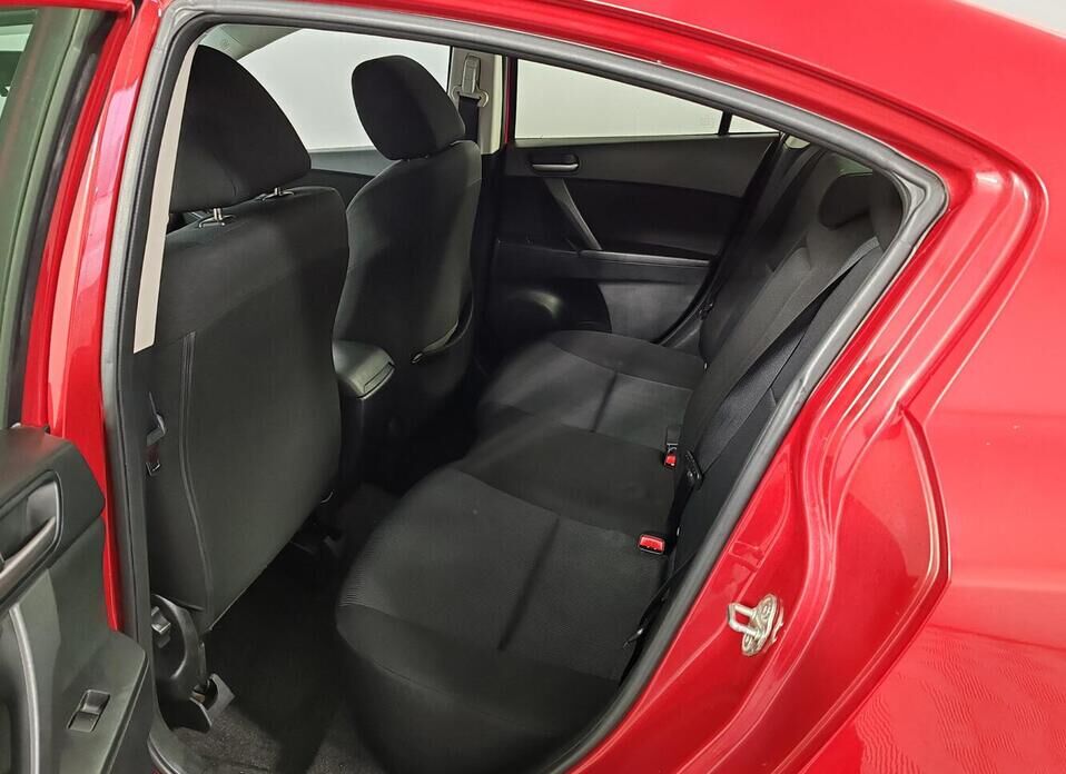 Mazda 3 1.6 AT (105 л.с.)