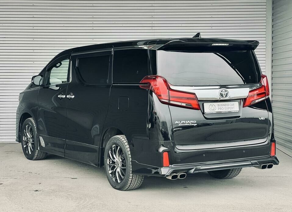 Toyota Alphard 3.5 AT (300 л.с.) 4WD
