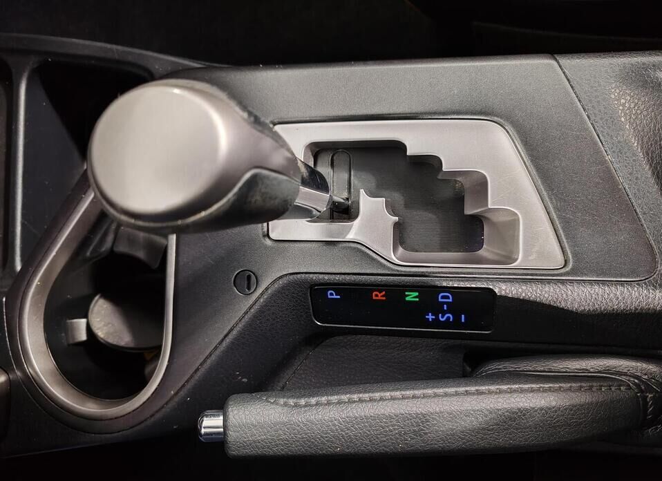 Toyota RAV4, IV (CA40) Рестайлинг 2.5 AT (180 л.с.) 4WD