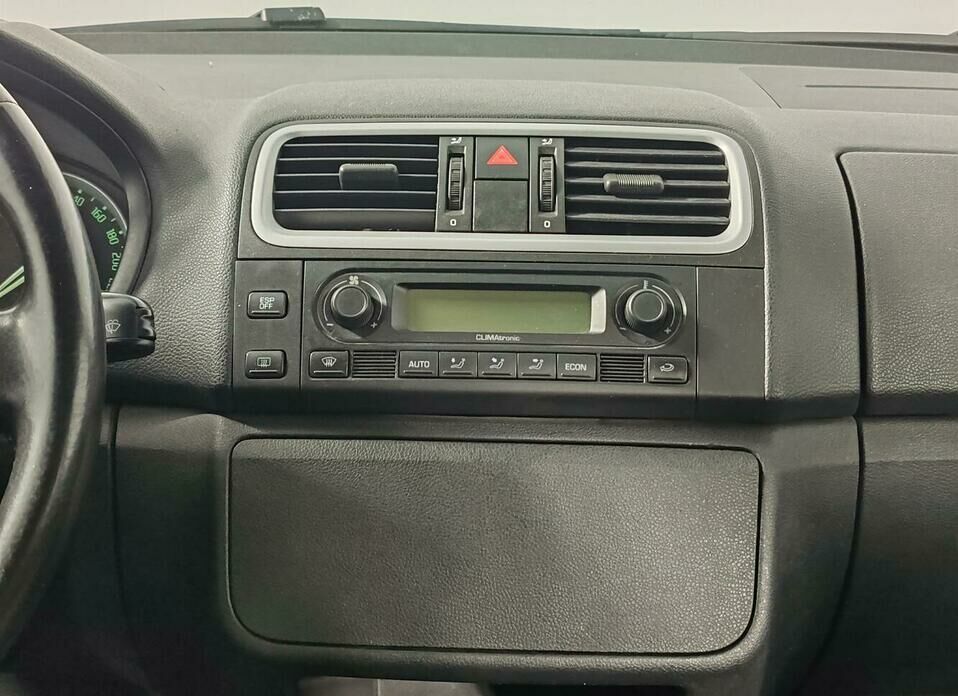 Skoda Roomster 1.6 AT (105 л.с.)