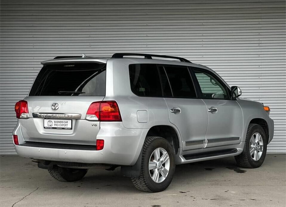Toyota Land Cruiser 4.6 AT (309 л.с.) 4WD