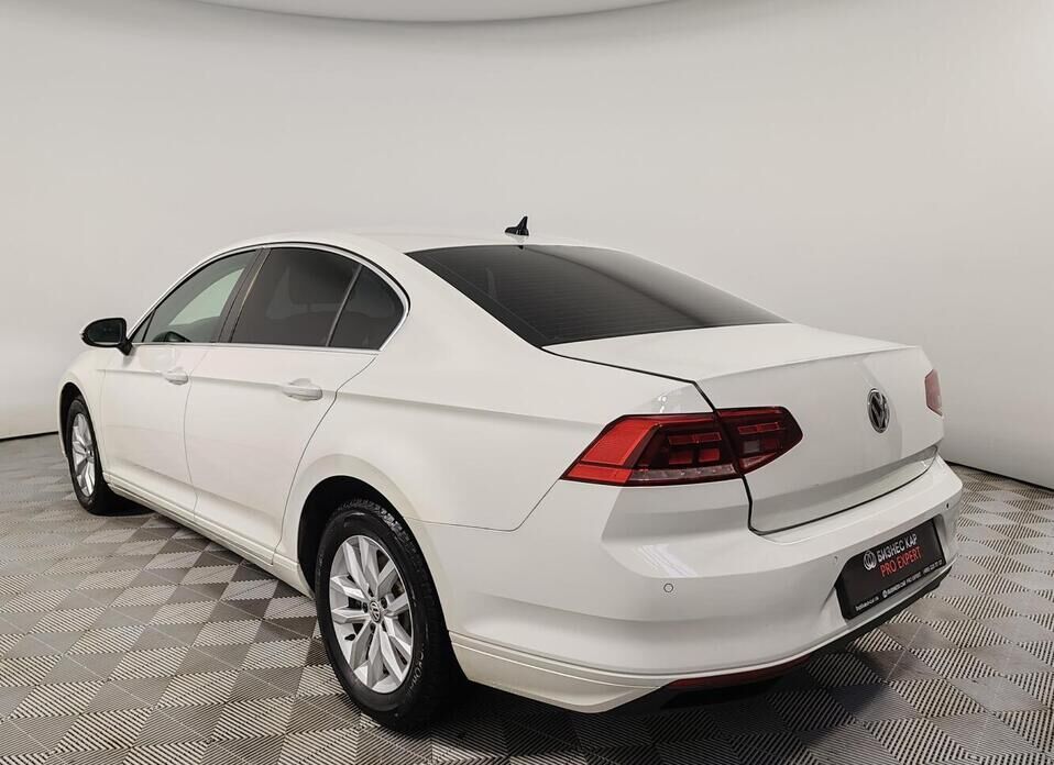 Volkswagen Passat, B8 Рестайлинг 1.4 AMT (150 л.с.)