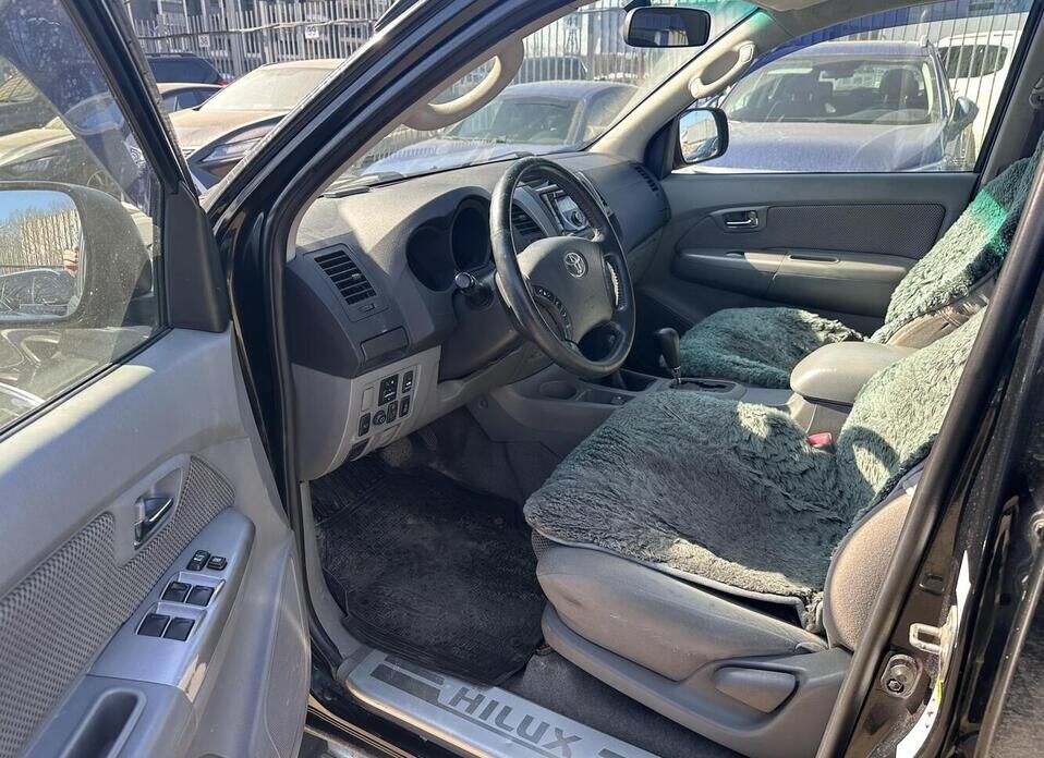 Toyota Hilux, VII 3.0d AT (170 л.с.) 4WD