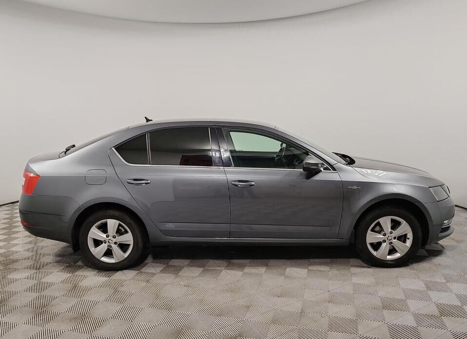 Skoda Octavia, IV 1.5 AMT (150 л.с.)