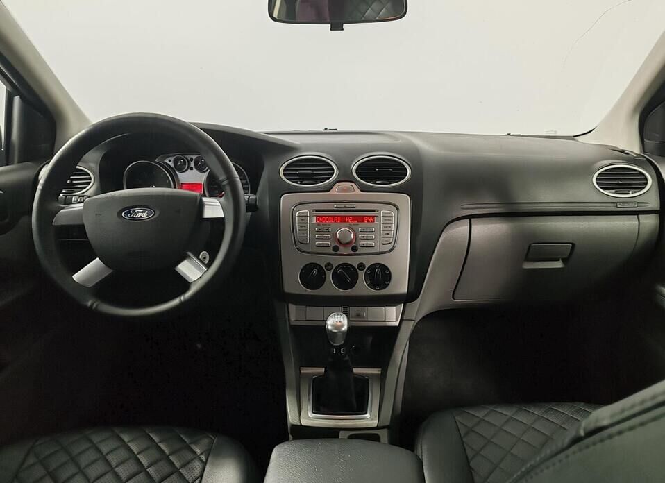 Ford Focus, II Рестайлинг 2.0 MT (145 л.с.)