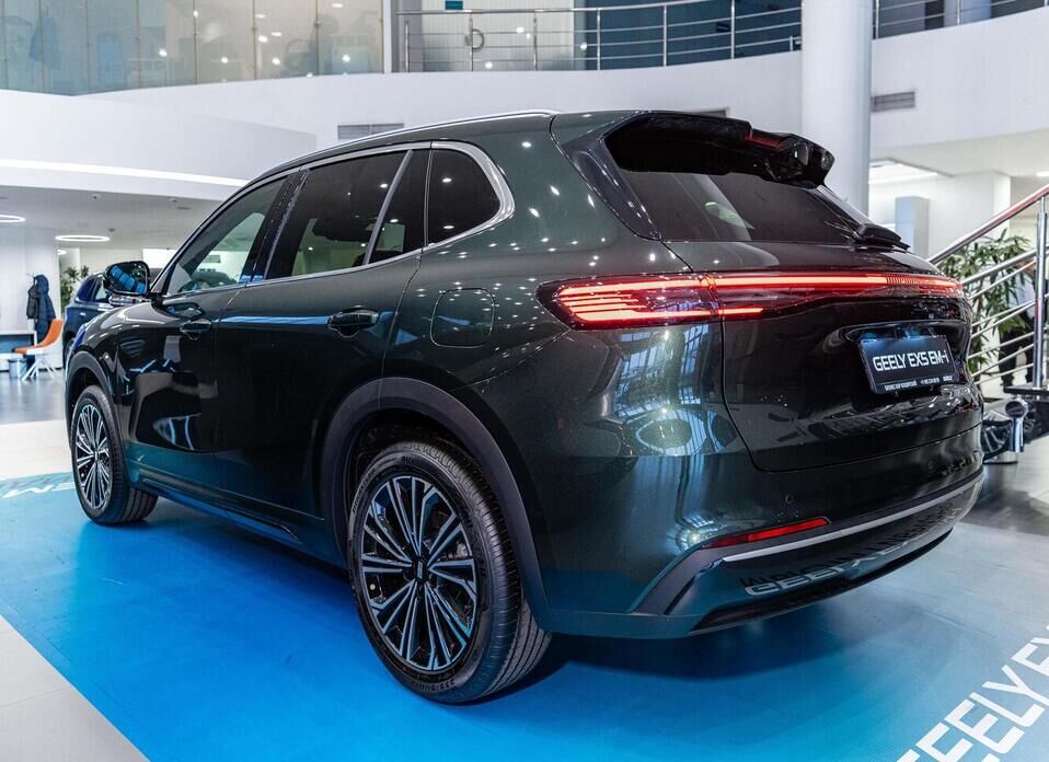 Geely EX5 EM-i 1.5hyb AT (167 л.с.)