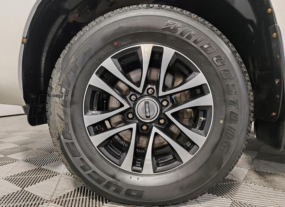 Toyota Land Cruiser Prado, 150 Series Рестайлинг 3 2.8d AT (200 л.с.) 4WD