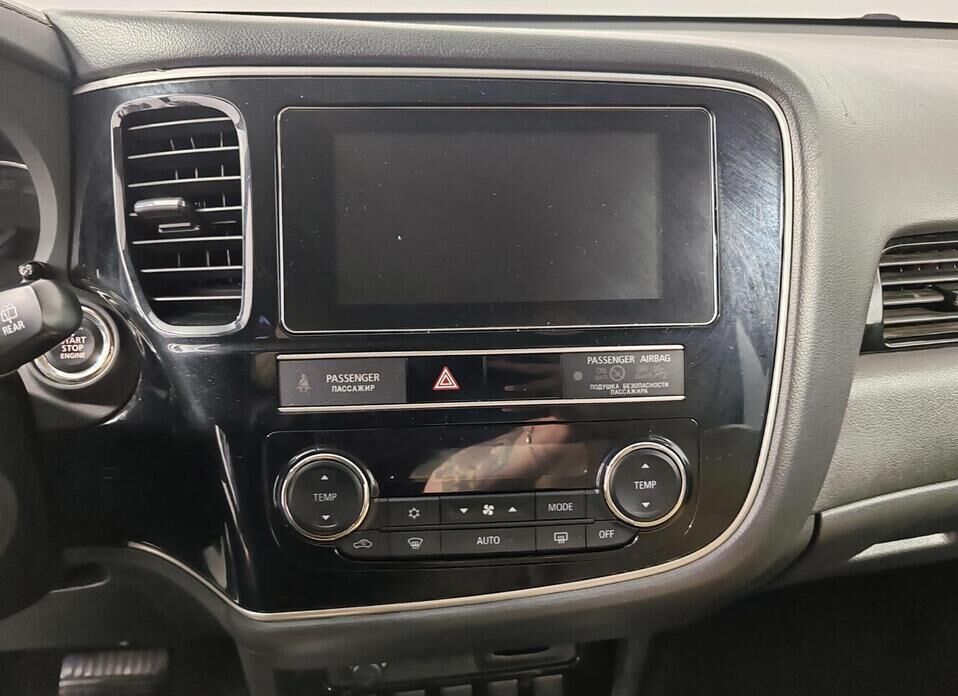 Mitsubishi Outlander, III Рестайлинг 3 2.0 CVT (146 л.с.) 4WD