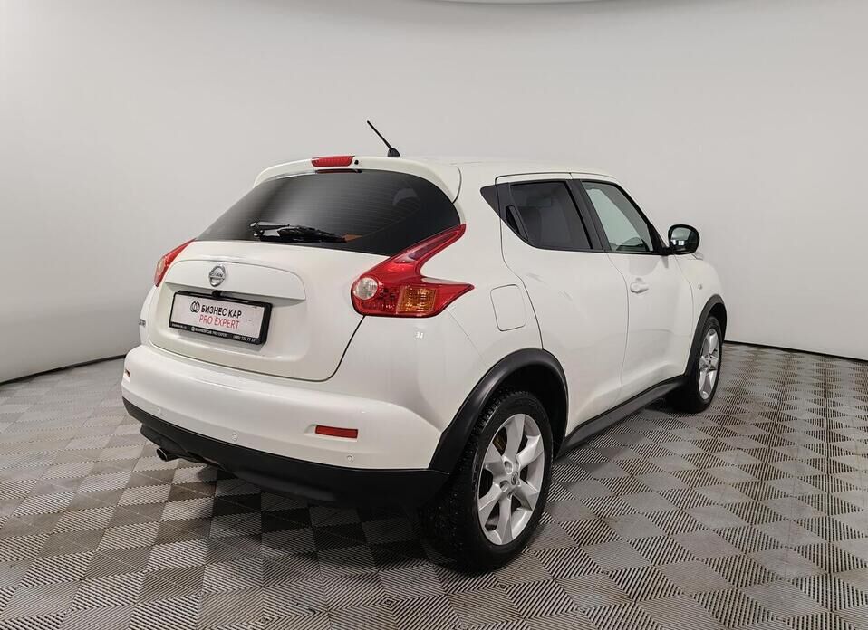 Nissan Juke, I 1.6 CVT (117 л.с.)