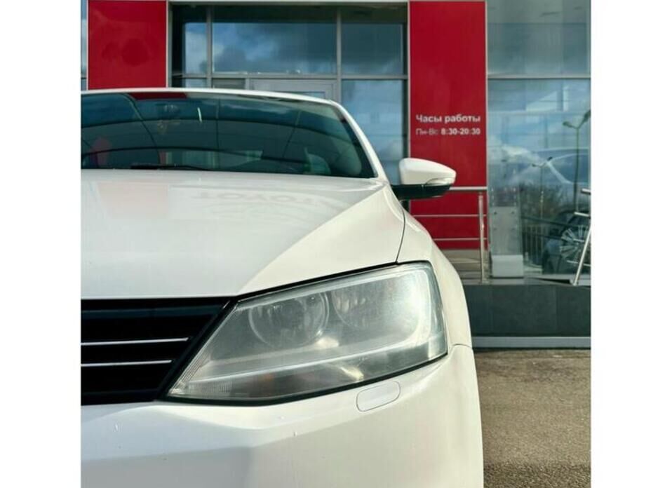 Volkswagen Jetta, VI 1.4 MT (122 л.с.)