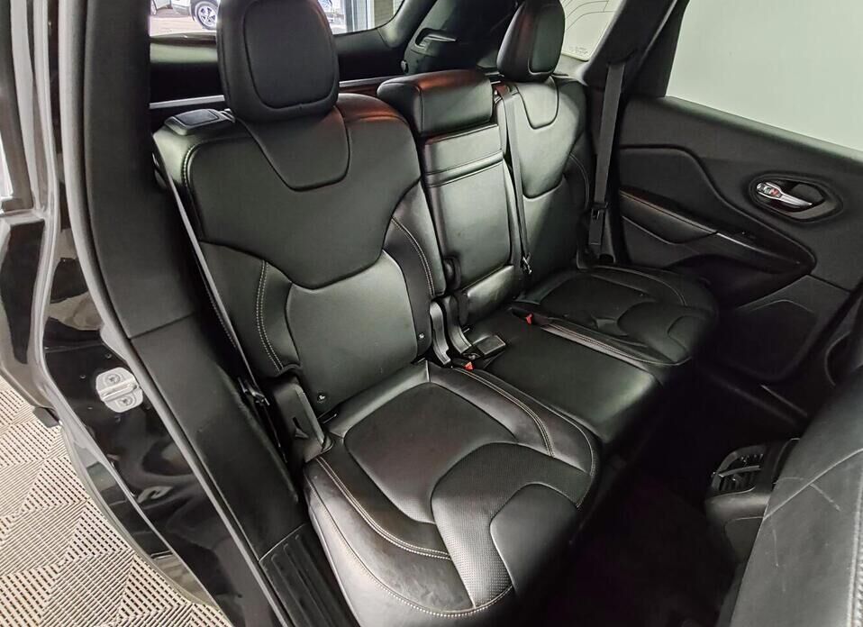 Jeep Cherokee 2.0d AT (170 л.с.) 4WD