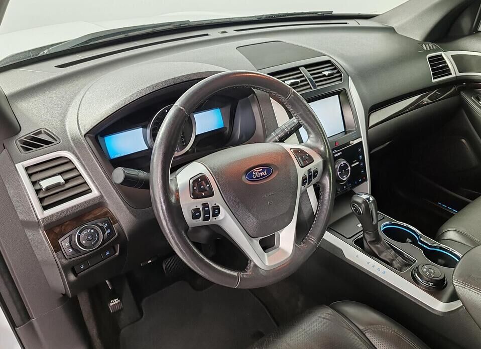Ford Explorer, V 3.5 AT (249 л.с.) 4WD