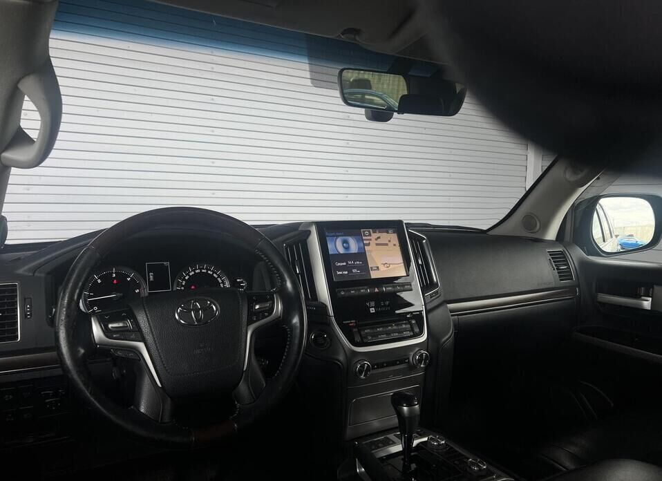 Toyota Land Cruiser, 200 Series Рестайлинг 2 4.5d AT (249 л.с.) 4WD