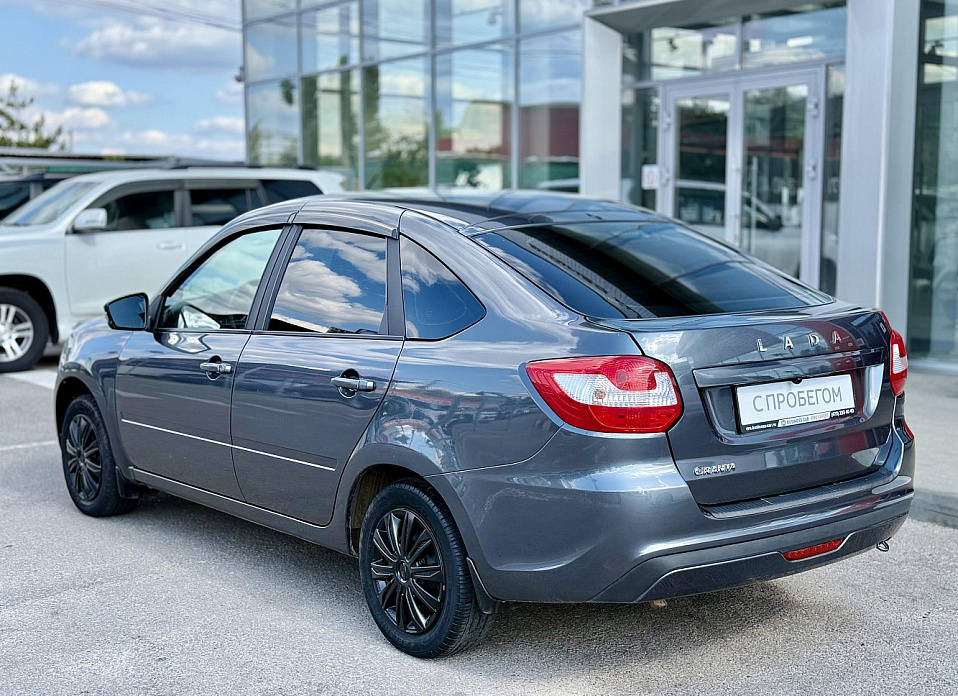 LADA (ВАЗ) Granta, I Рестайлинг 1.6 MT (90 л.с.)