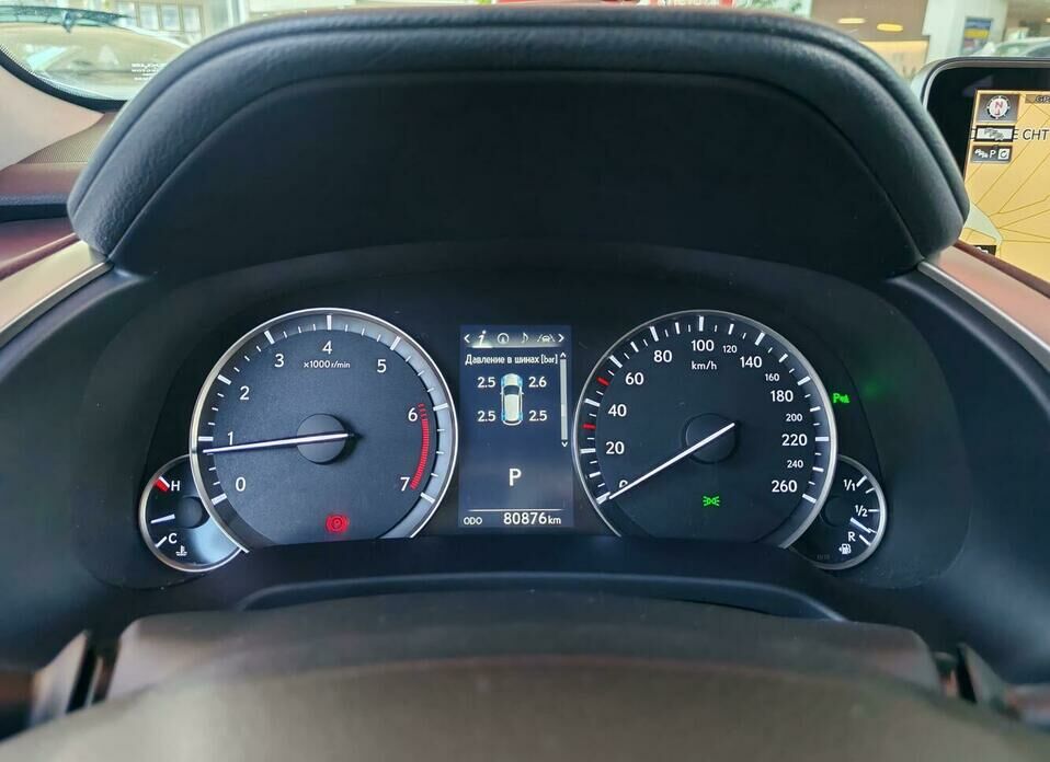 Lexus RX 200t 2.0 AT (238 л.с.) 4WD