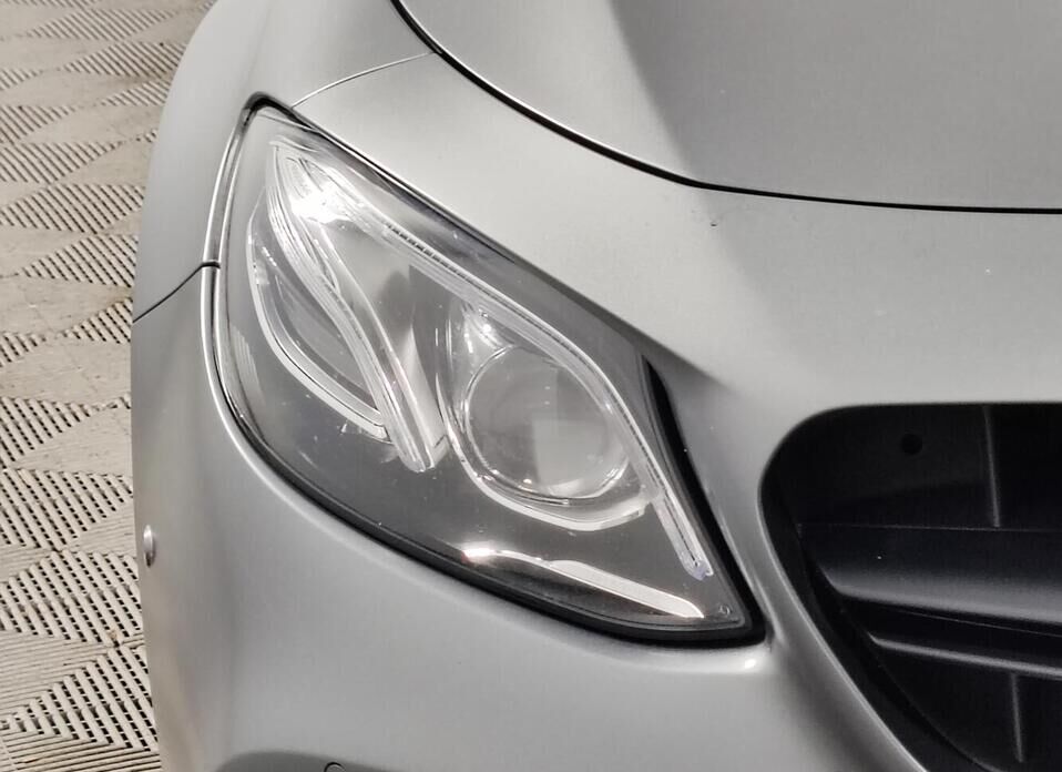 Mercedes-Benz E-Класс AMG, V (W213) 63 AMG S 4.0 AT (612 л.с.) 4WD