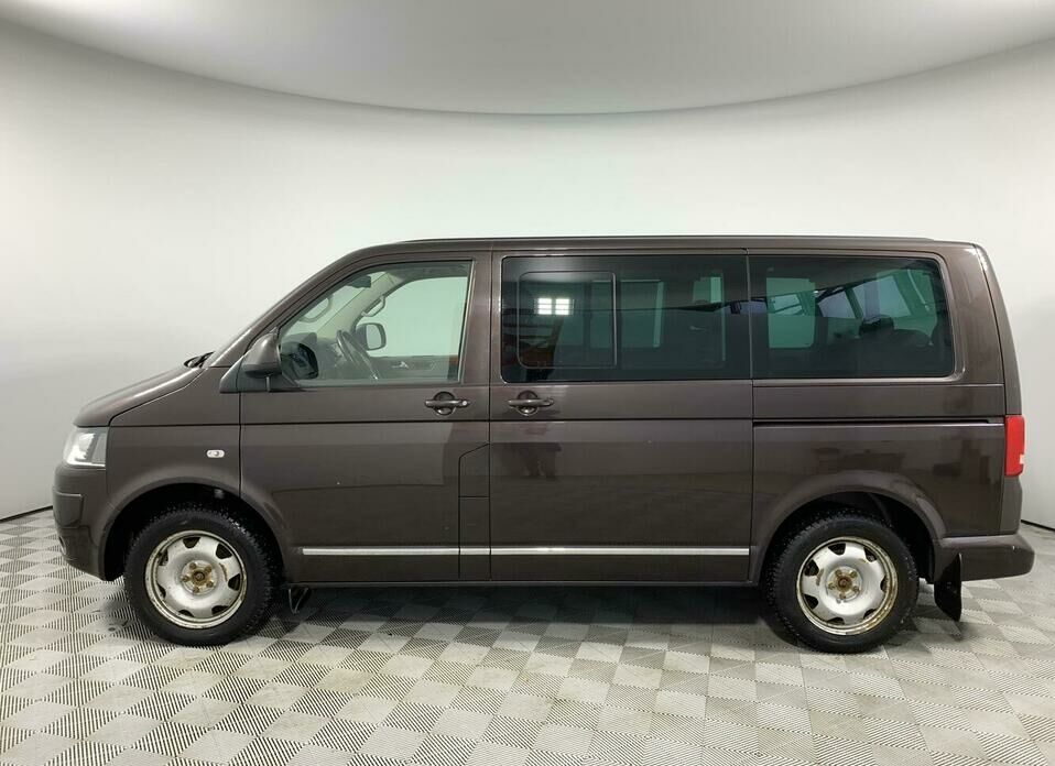 Volkswagen Multivan 2.0d AMT (180 л.с.) 4WD