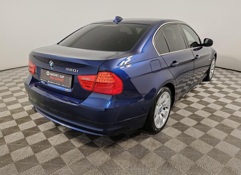 BMW 3 серии 320i 2.0 AT (156 л.с.)