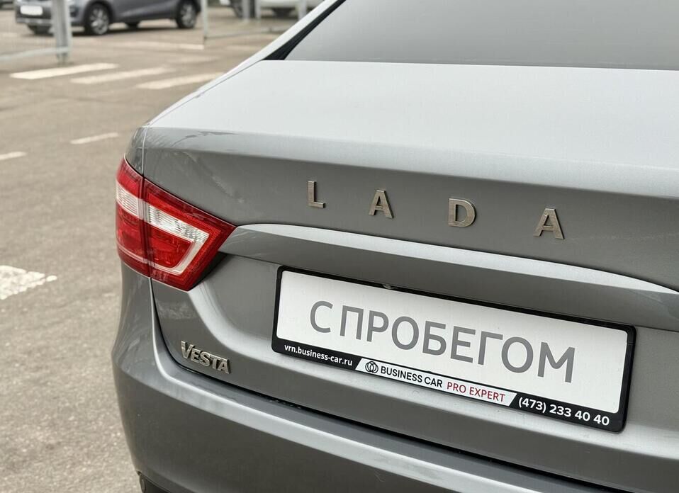 LADA (ВАЗ) Vesta, I 1.6 MT (106 л.с.)