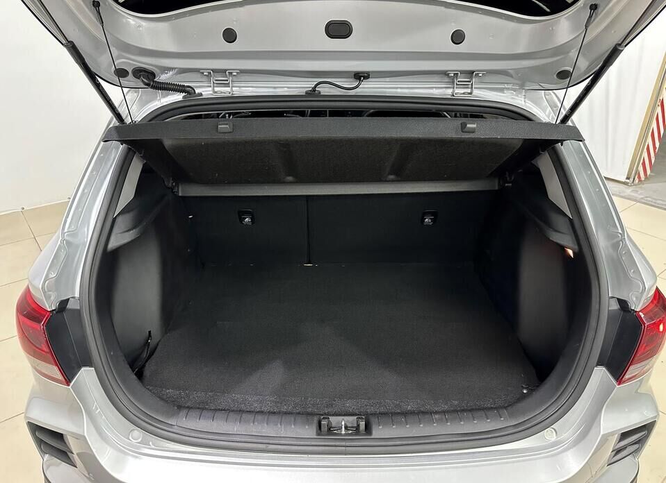Kia Rio, IV Рестайлинг X 1.6 AT (123 л.с.)