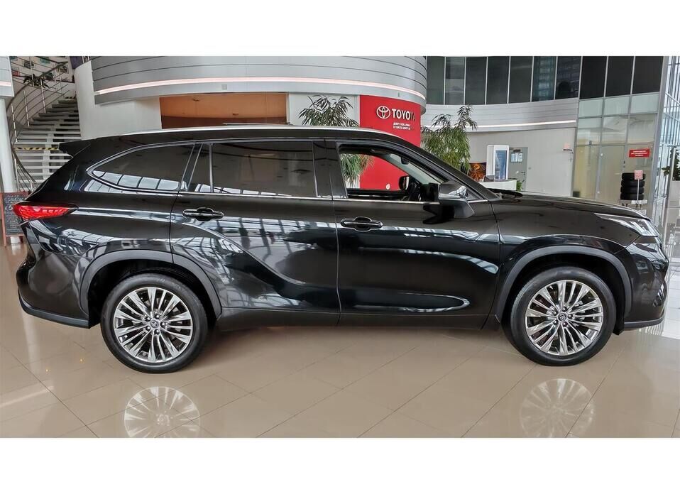 Toyota Highlander 2.0 AT (248 л.с.) 4WD