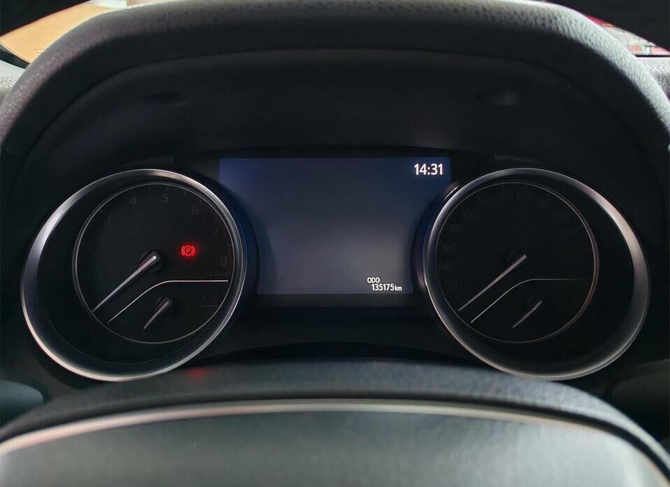 Toyota Camry, VIII (XV70) 2.5 AT (181 л.с.)