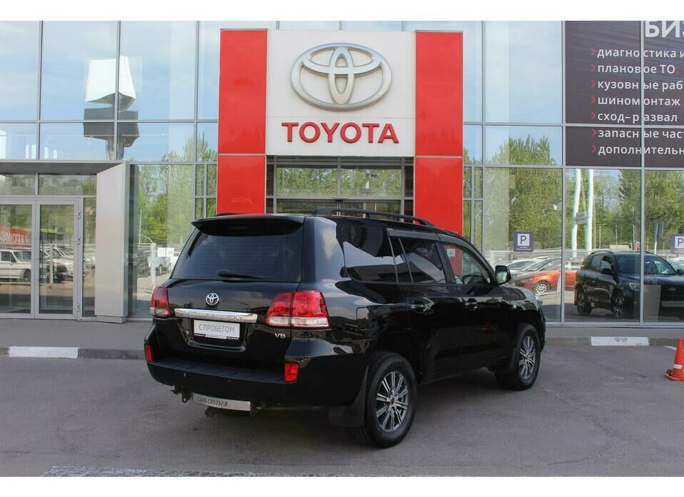 Toyota Land Cruiser 4.5d AT (235 л.с.) 4WD