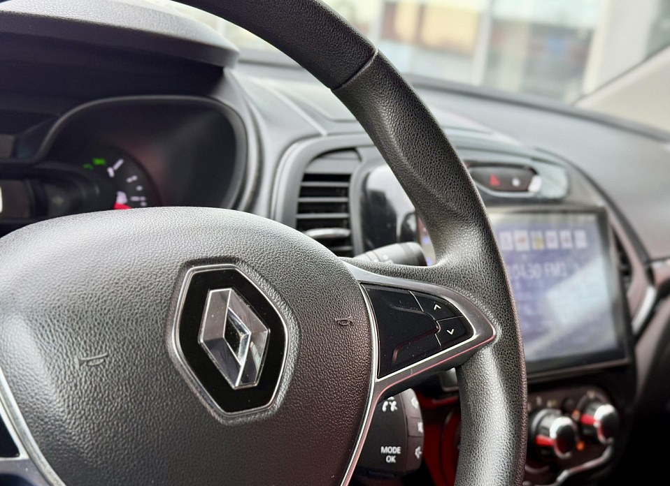 Renault Kaptur, I Рестайлинг 1.6 MT (114 л.с.)