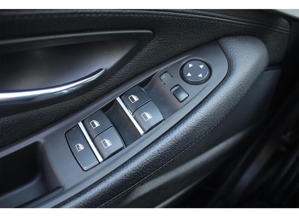 BMW 5 серии 520i 2.0 AT (184 л.с.)