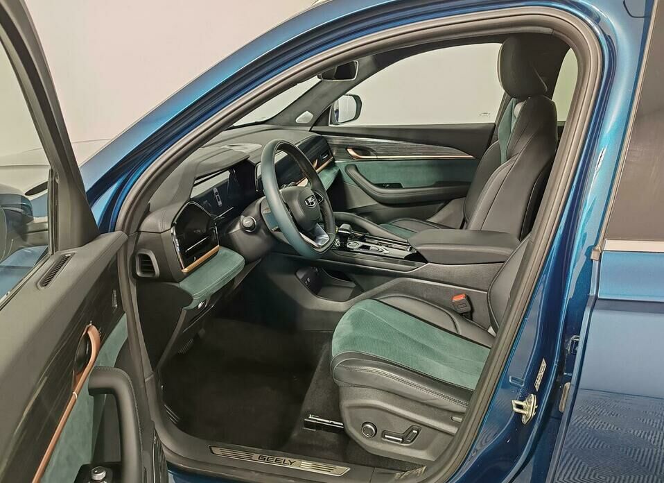 Geely Monjaro 2.0 AT (238 л.с.) 4WD